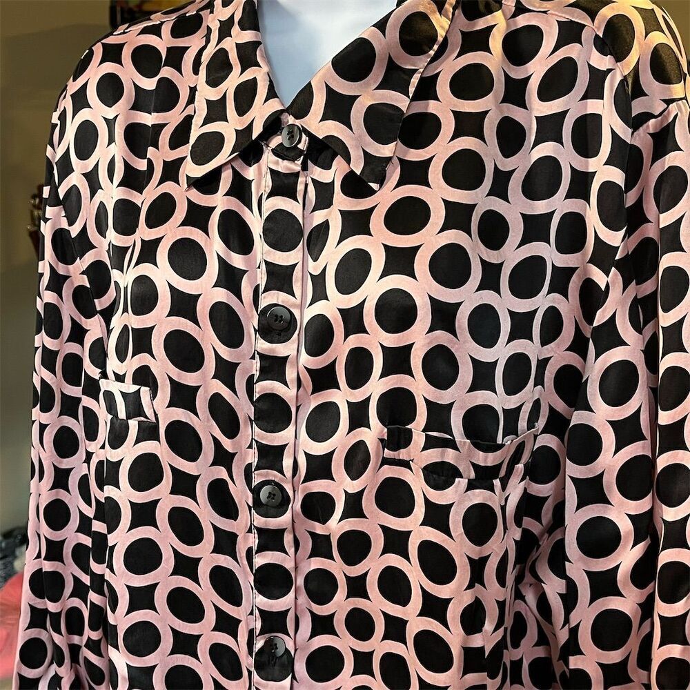 Women's Black Geometric Pattern Blouse 3/4 Sleeve Button Detail M Standard​​